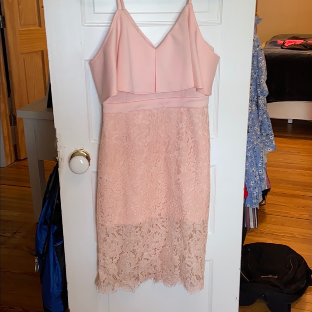 women’s lace dress